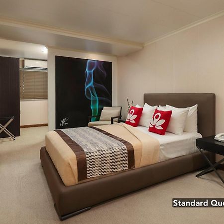 Zen Premium Magallanes Makati Makati City Extérieur photo